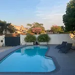 Jolie Maison, Tres Lumineuse *