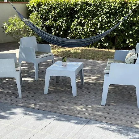 Jolie Maison, Tres Lumineuse Дом отдыха